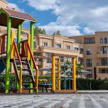 Aphrodite Park Deluxe Napospart